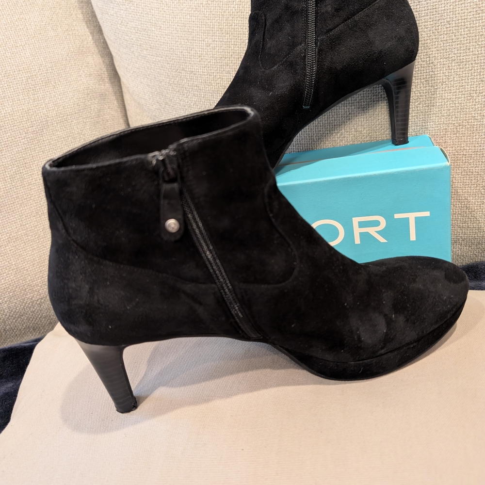 Rockport Walkability Black Heeled Suede Boots
